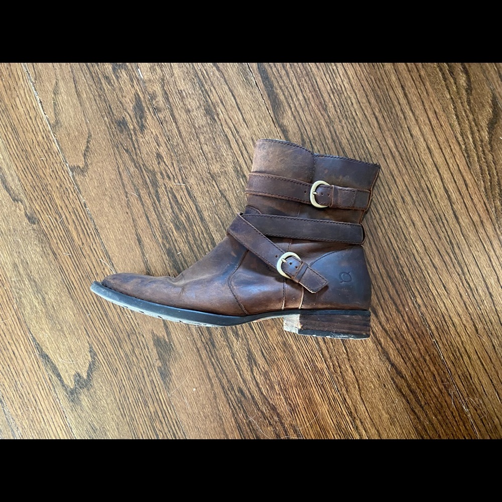 Born Leather Brown Boots